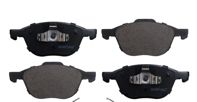 Front Brake Pad For Ford Focus Mazda 3 3Sport 5 VOLVO C30 70 50 40 D1044 , 05P1190 LPR , 2004 2017